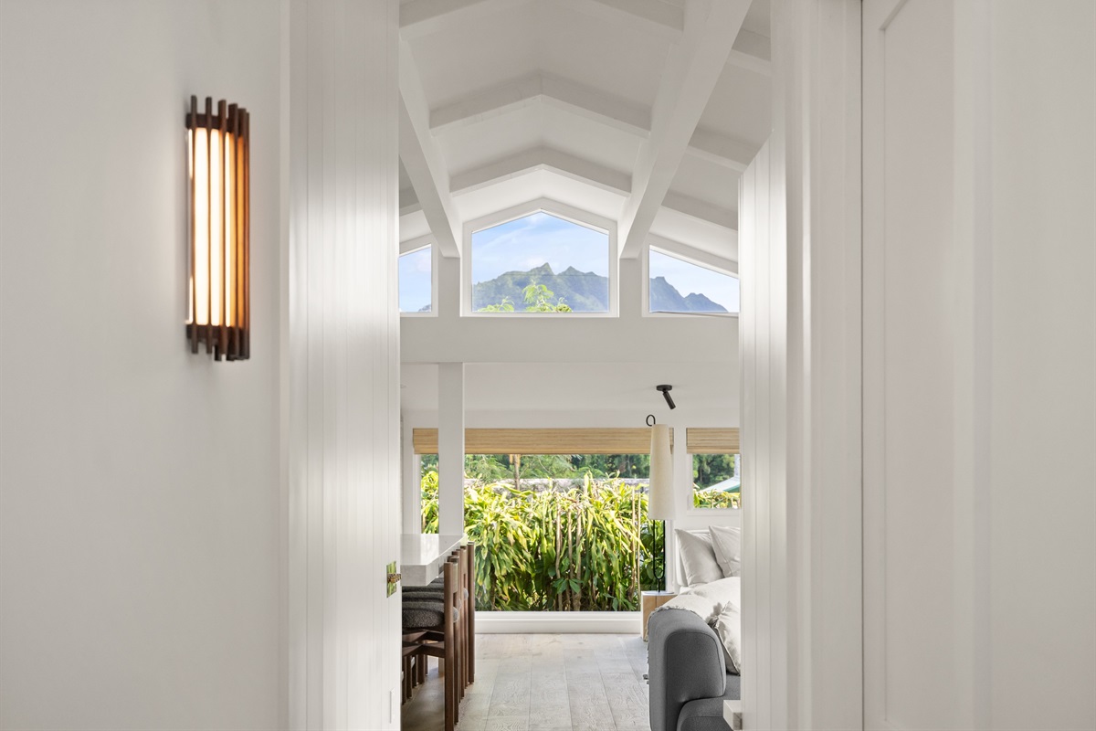 Hall - Hall with View