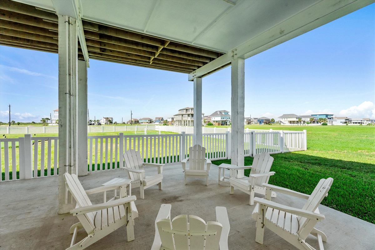 1f0654863d4f4d23b809d7e74db4972f Large | Beachhouse | Texas | TX | Vacation Homes | Galveston | Crystal Beach | Kokomo | Breezy Days | Beachfront Elegance | Sunrise Serenity | Southern Sands Property Management, LLC