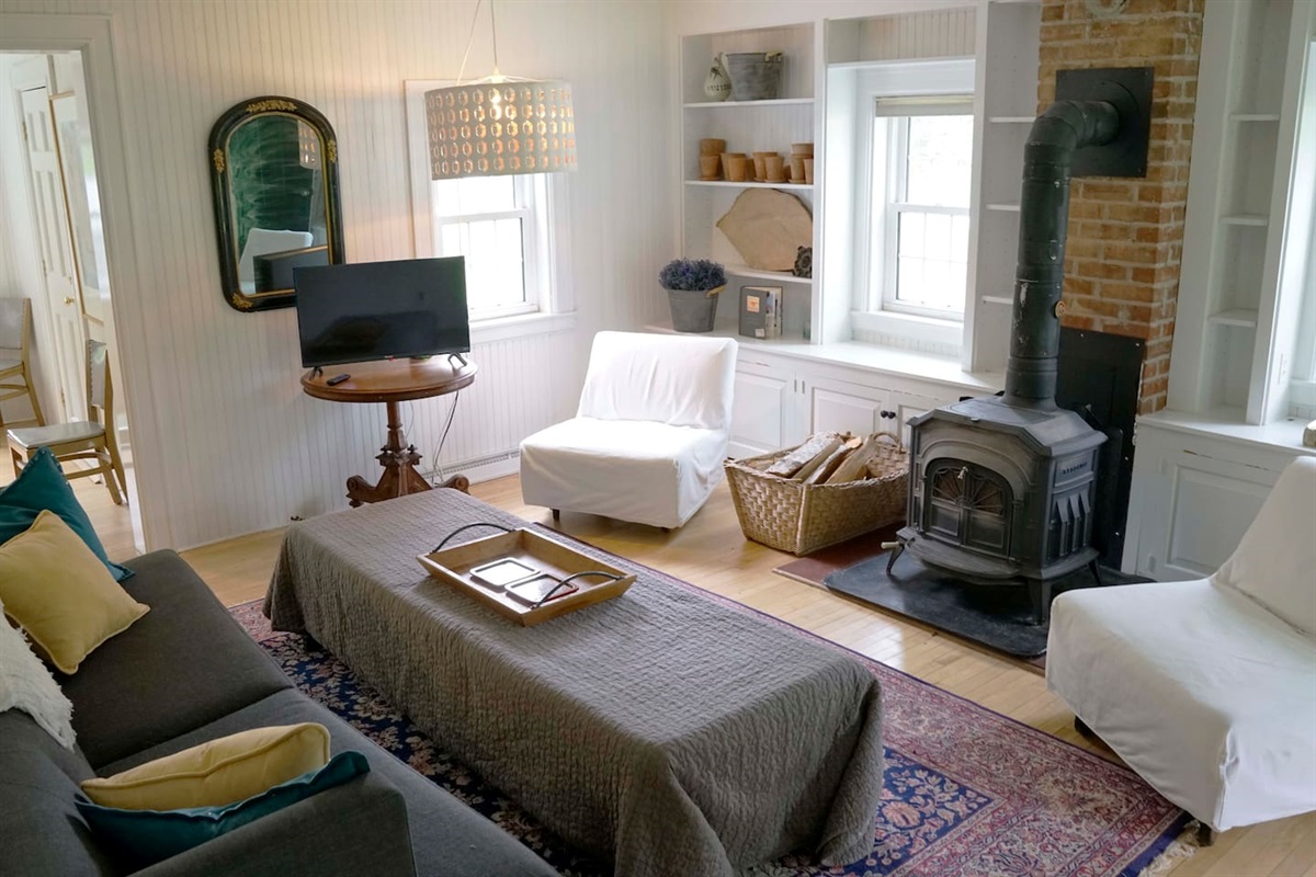 Working woodstove and comfortable seating.