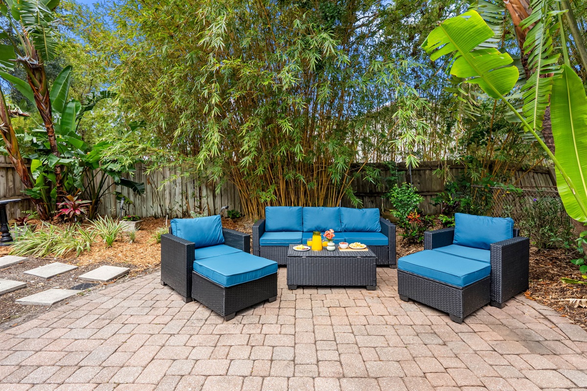 Perfect for savoring sunny mornings, hosting evening cookouts, or simply relaxing in the shade of lush tropical greenery.