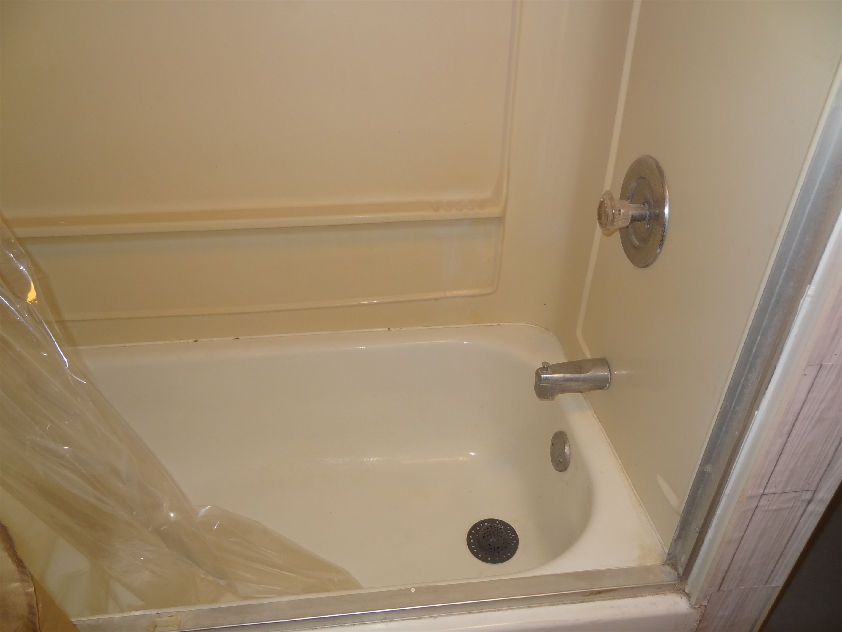 Basement bathroom with tub/shower