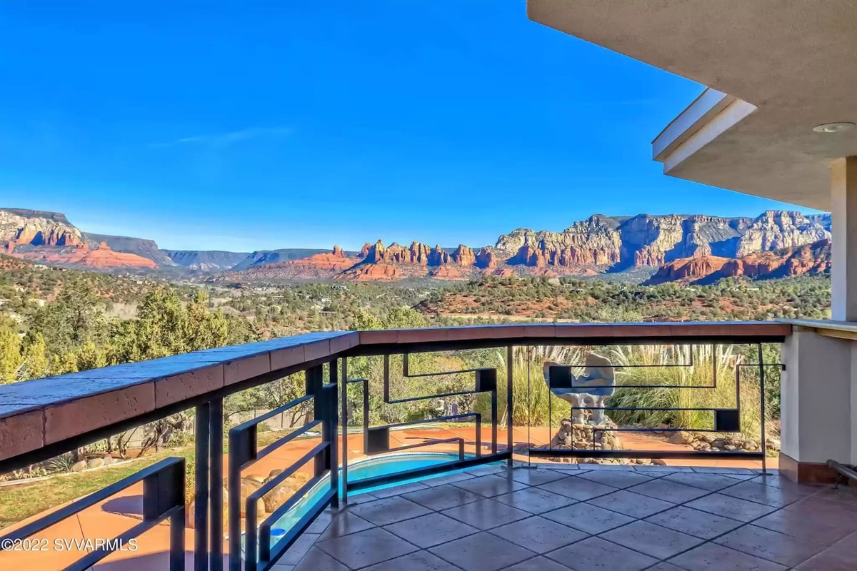 View off the deck from the master bedroom (bedroom 1)…. No words ?