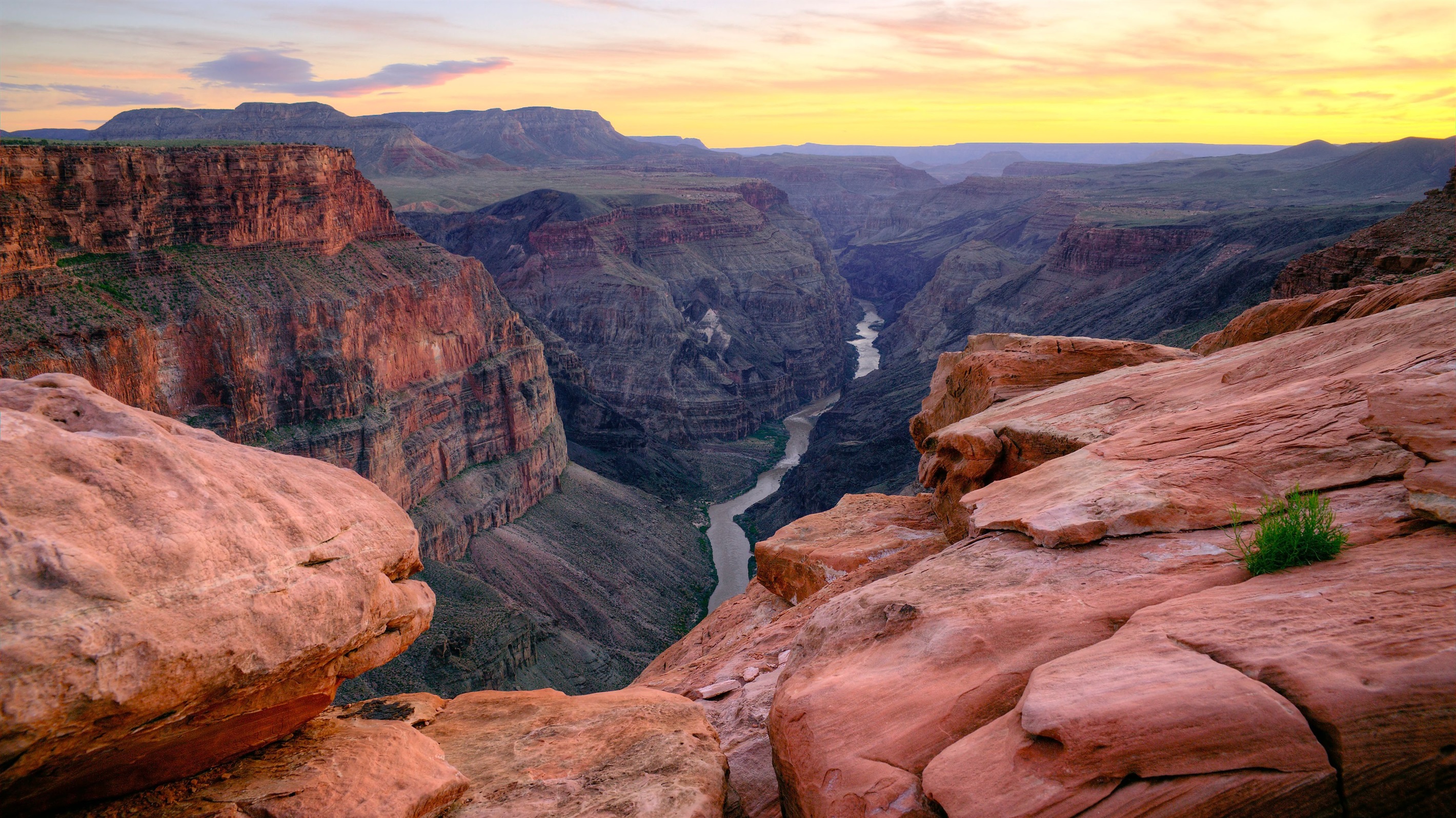 Grand Canyon North Rim is just 1.5 hours away
