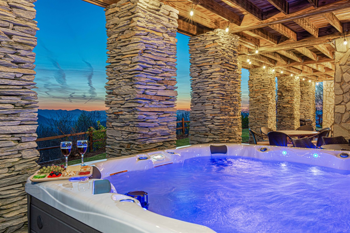 Outdoor: Soak in the hot tub while enjoying breathtaking mountain sunsets!