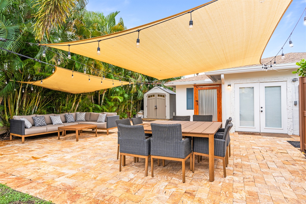 From morning coffee to evening wine, this outdoor space was made for unforgettable moments.