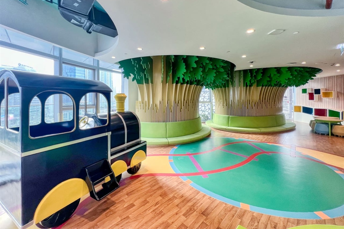 Spacious kid's room