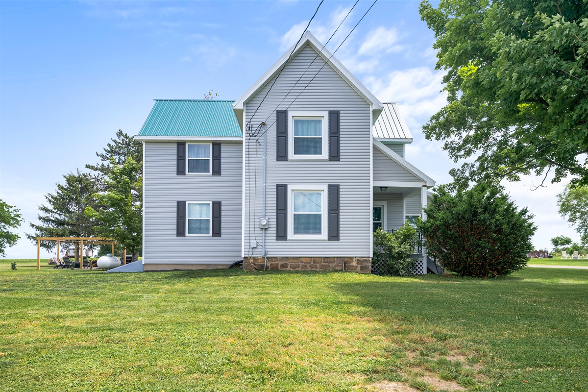 Charming farmhouse with modern updates, a spacious yard, and scenic countryside vibes—ideal for your upstate escape.