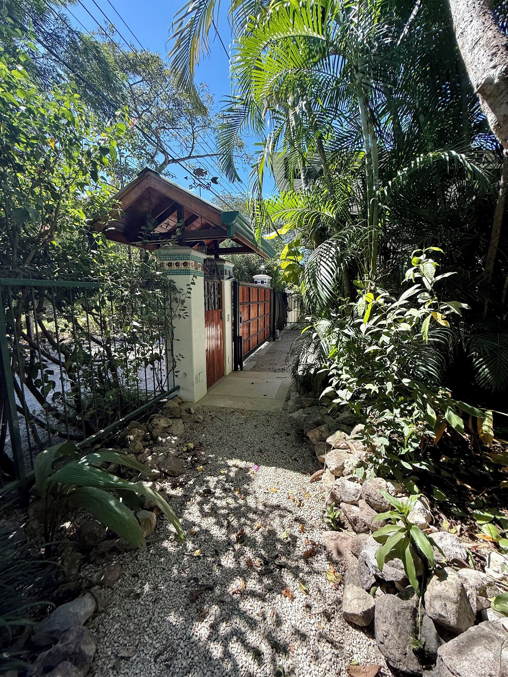 Pedestrian gate and electric car gate.