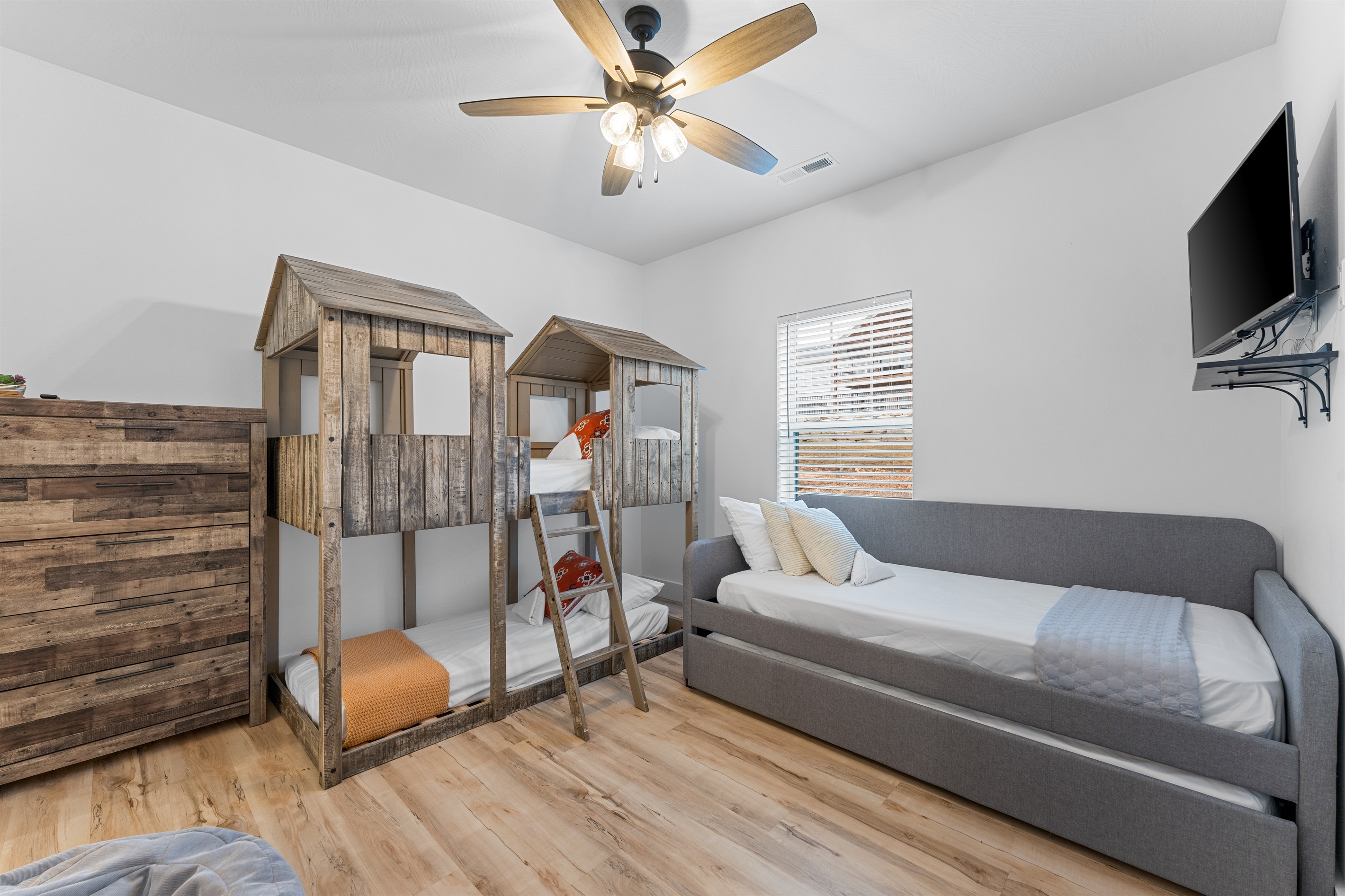 Upper Level Bunk Room