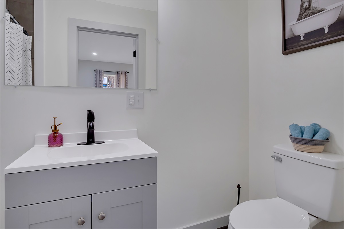 Ensure bathroom - walk in showers!