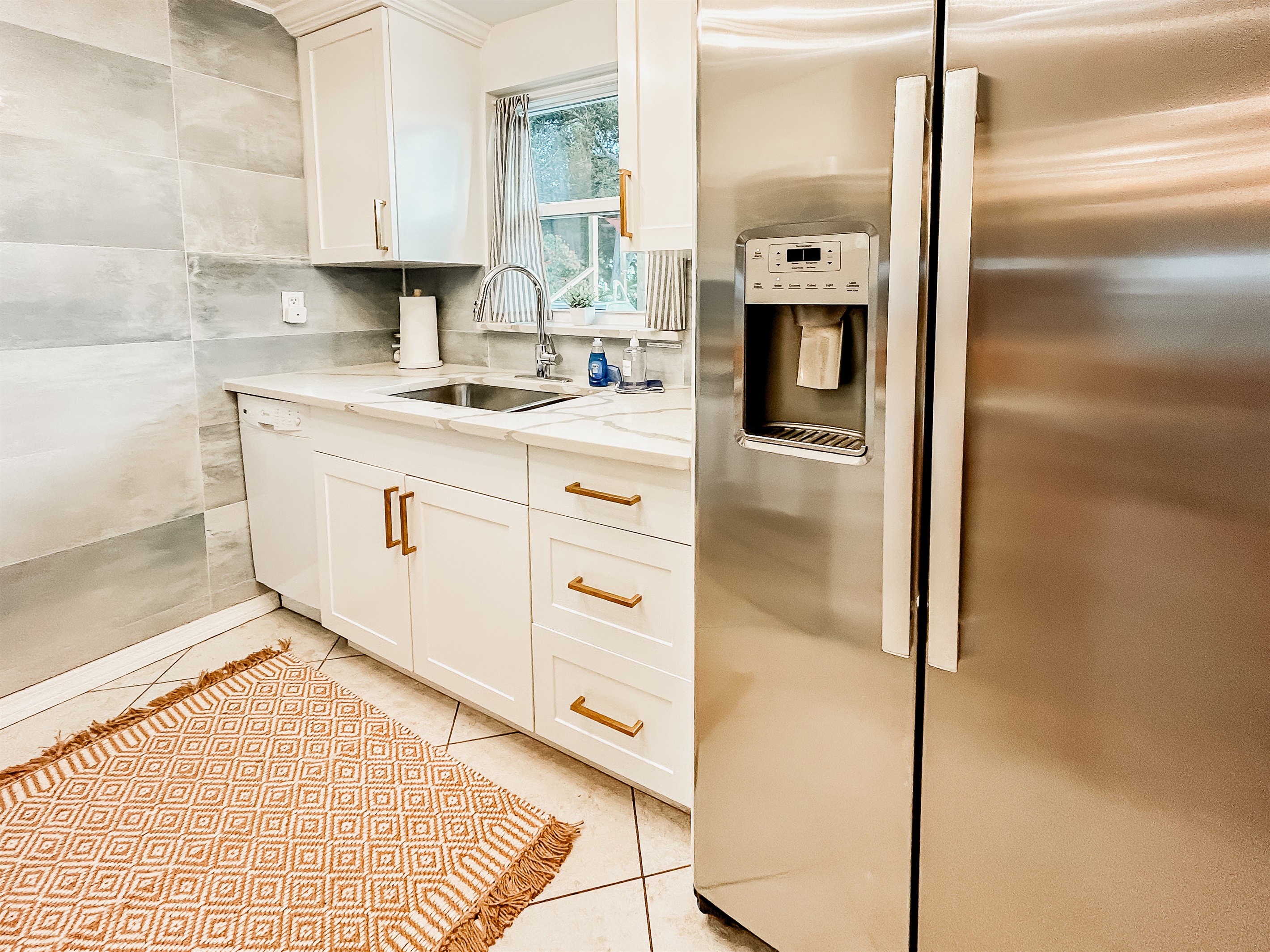 Kitchen with Refrigerator, Dishwasher, Sink, Microwave, Utensils, Essential Spices, Pots & Pans & Cookware