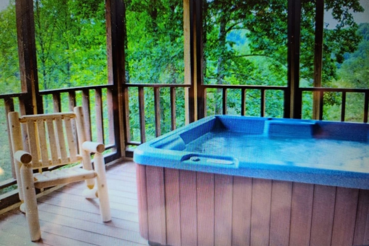 Private hot tub