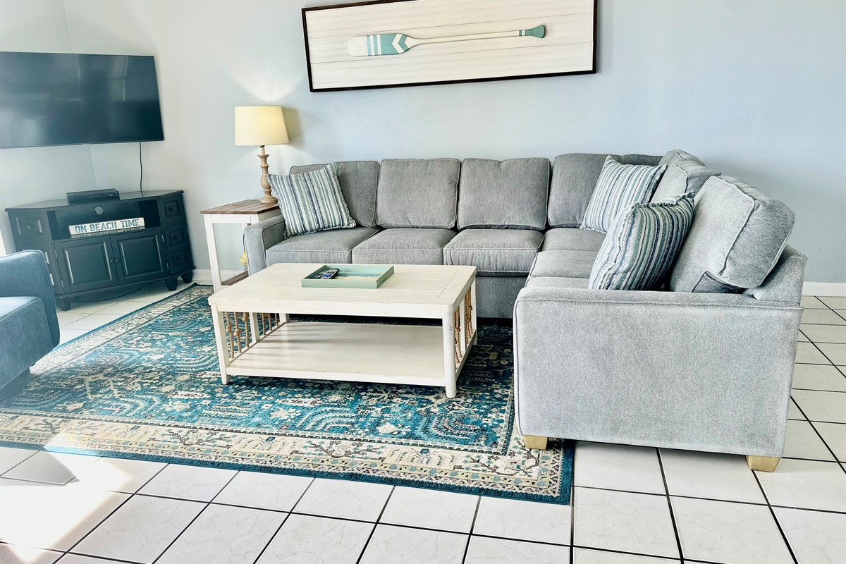 Plenty of seating in the living room!