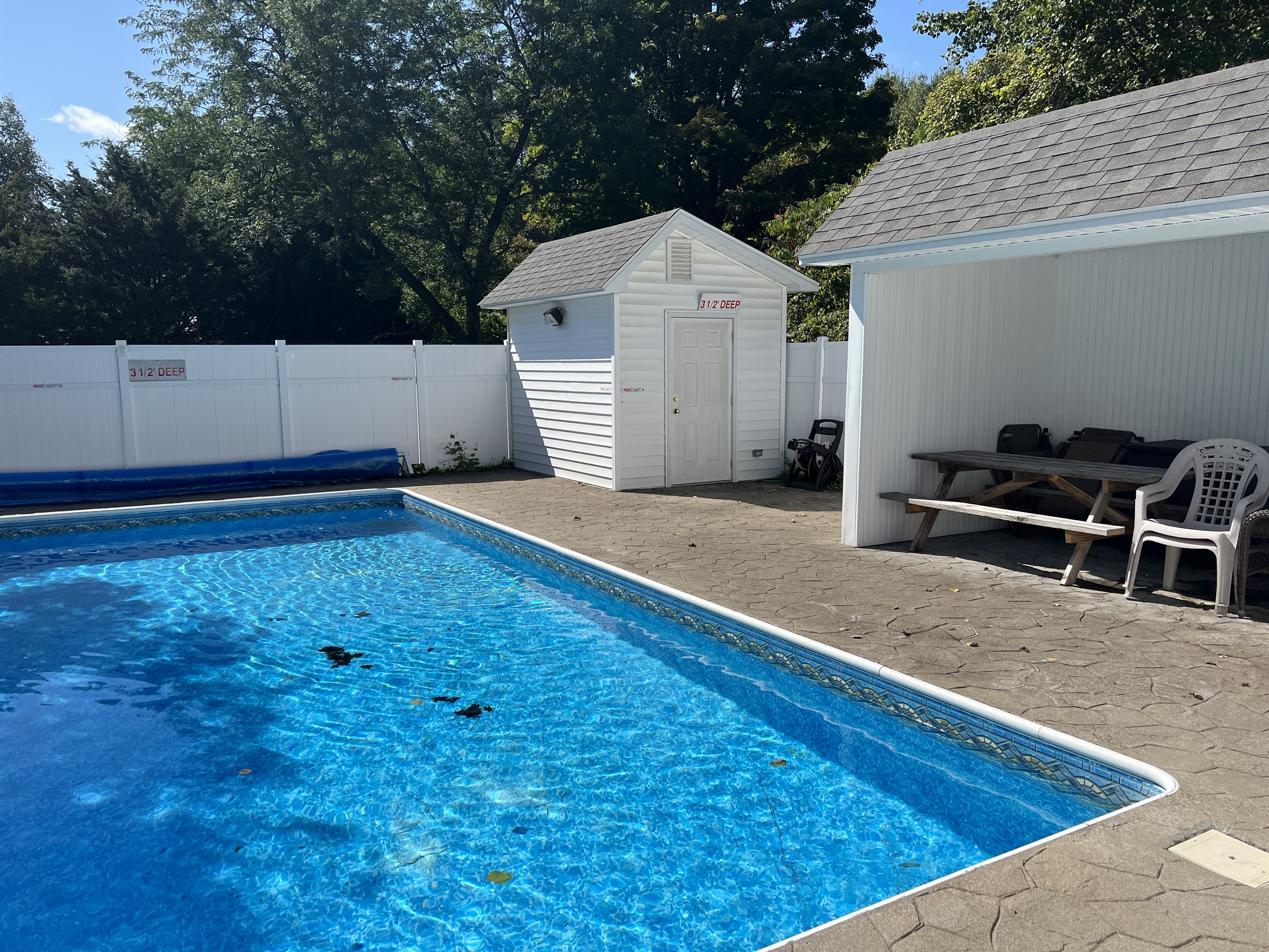 Pool w/ cabana