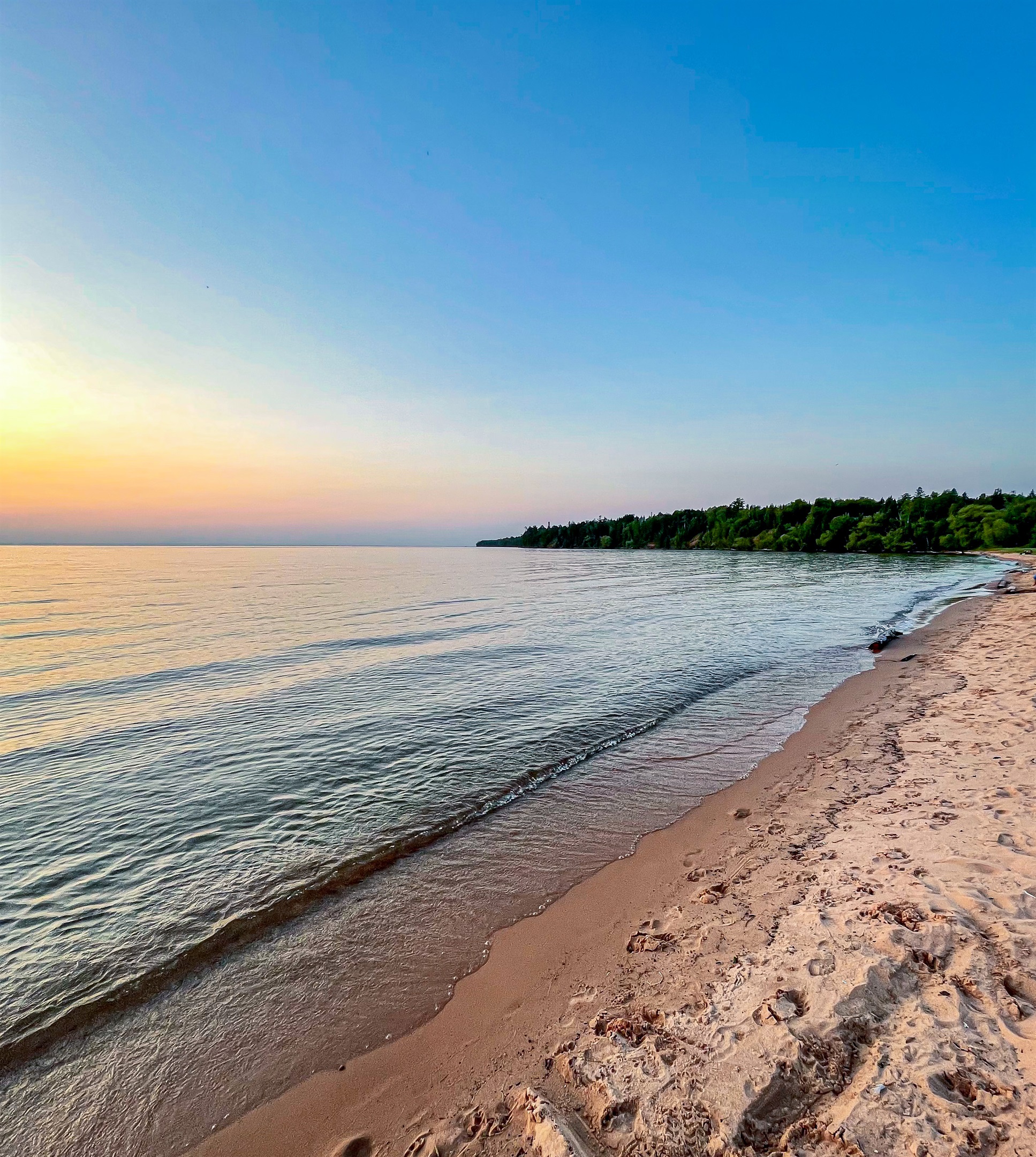 Cornucopia, Bark Bay Beach 25min away From the cottages. Beautiful evening sunset