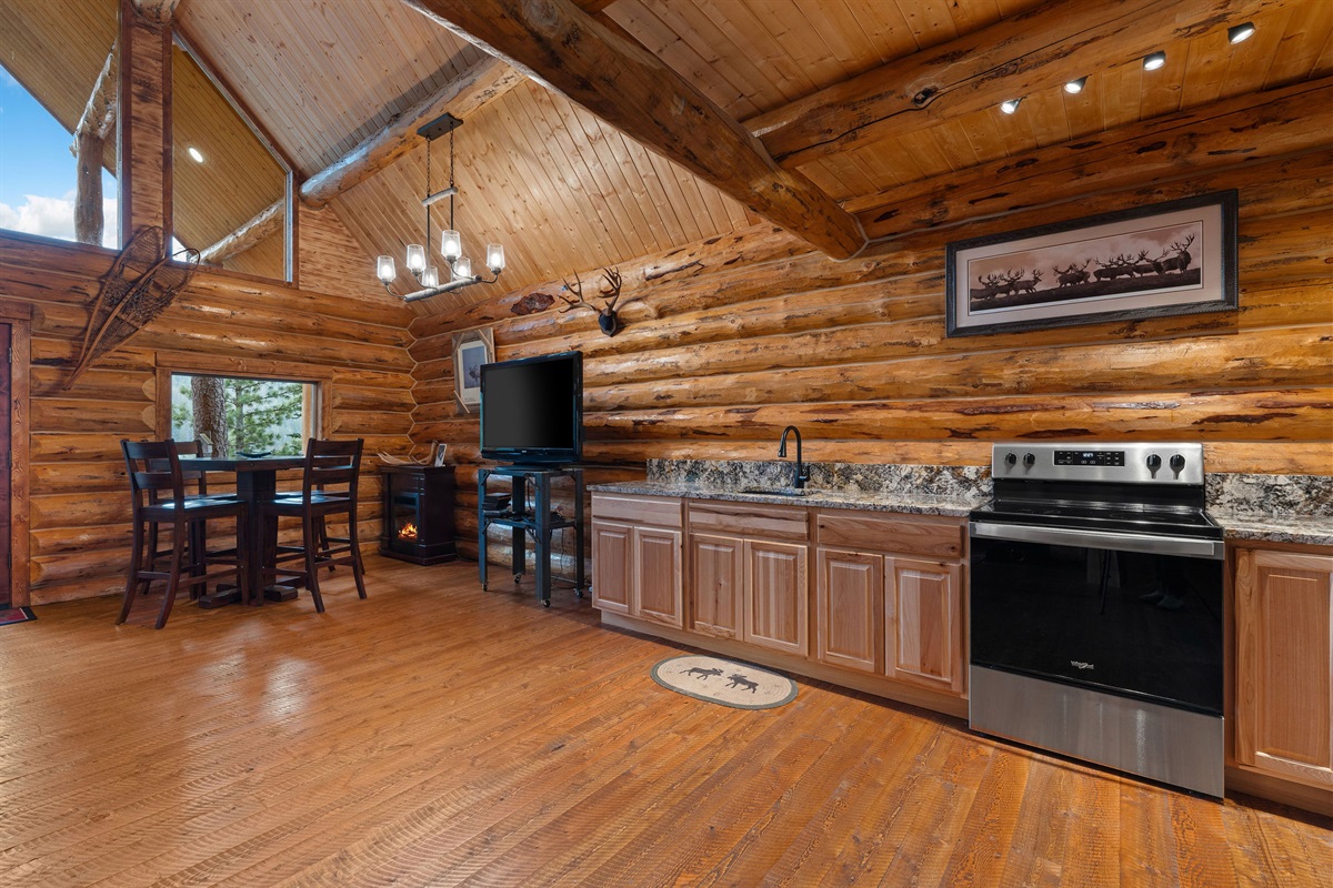 Kitchen/Dining