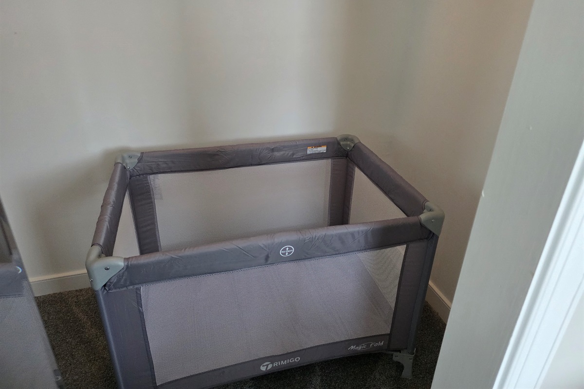 Travel light—we've got the crib covered.