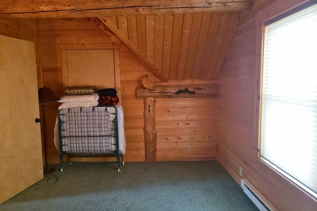 There is an extra fold out bed for guests in bedroom 4.