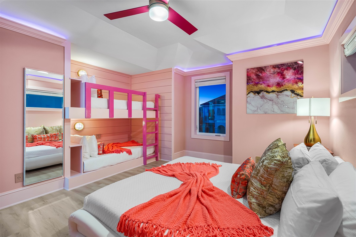 King Suite with Twin Bunk Nook | Third Floor