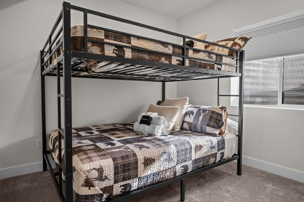 Bunk room ideal for kids or friends — sleeps up to four comfortably.