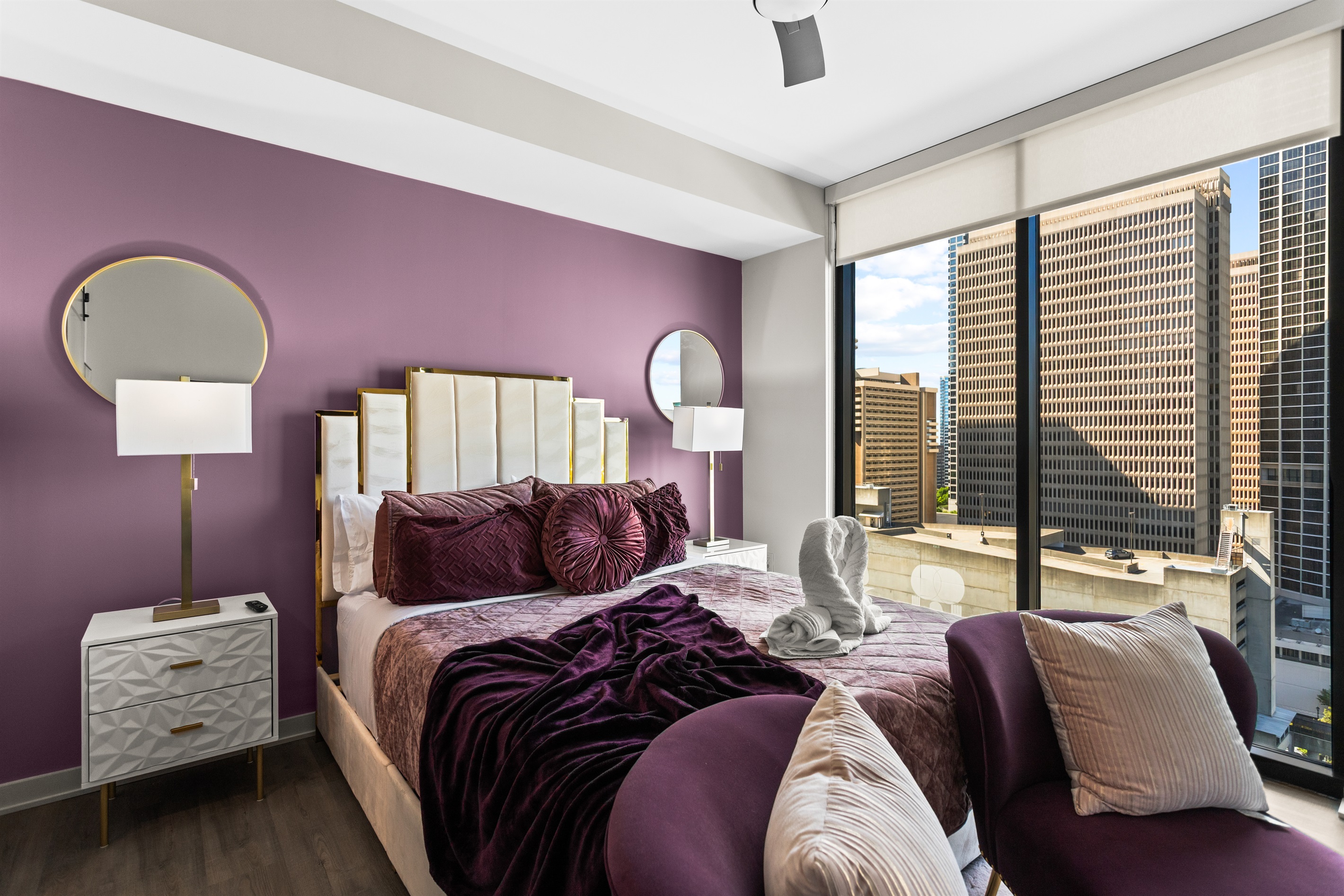 The Velvet Room: 17th Floor 2BR | Skyline Views, Balcony, Near Stadium 4