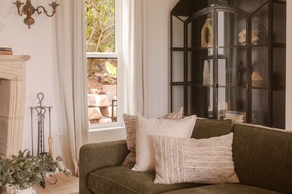 The Lounge