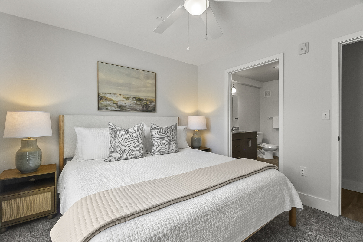King Bedroom 2