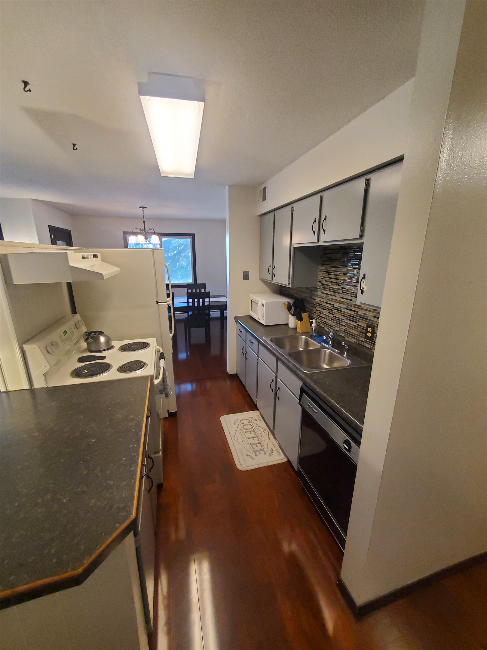 Tomar Park Apt 1 - KP101APT1 6