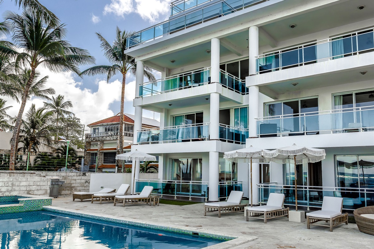 Pool, Grill, Hot Tub, Beach