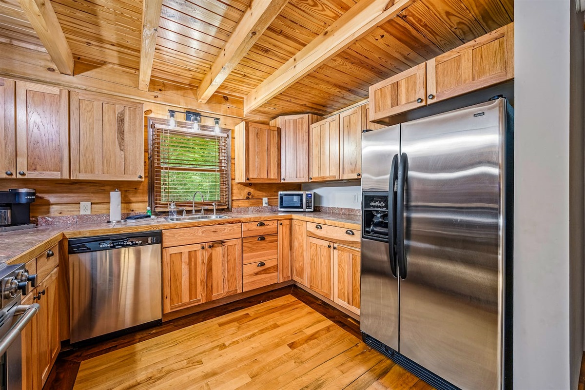 Fully stocked kitchen. All cooking and baking needs are provided in the well stocked kitchen 