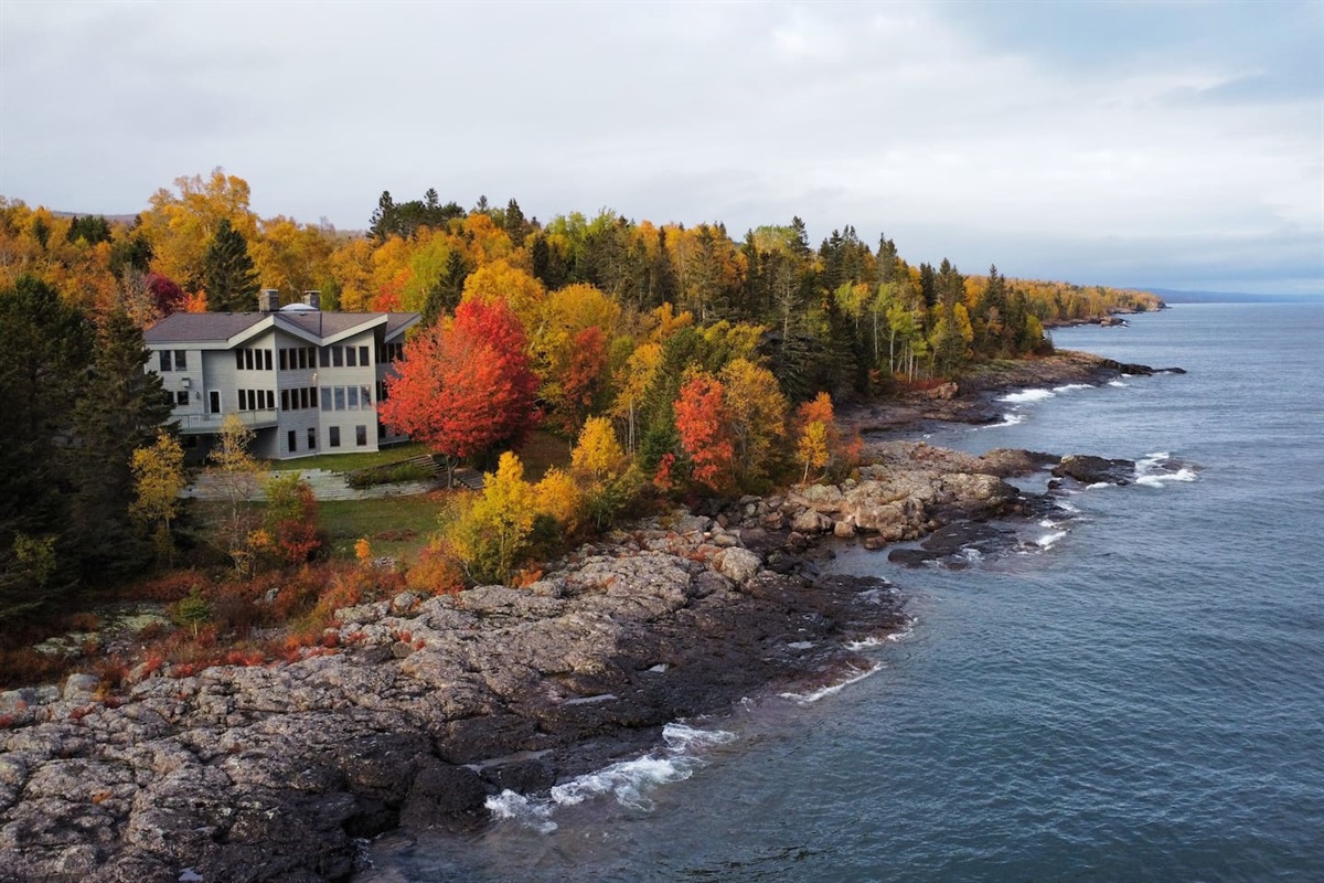 Three Points Lodge is a stunning and spacious cabin on the shore of Lake Superior. Amazing views from every bedroom. 