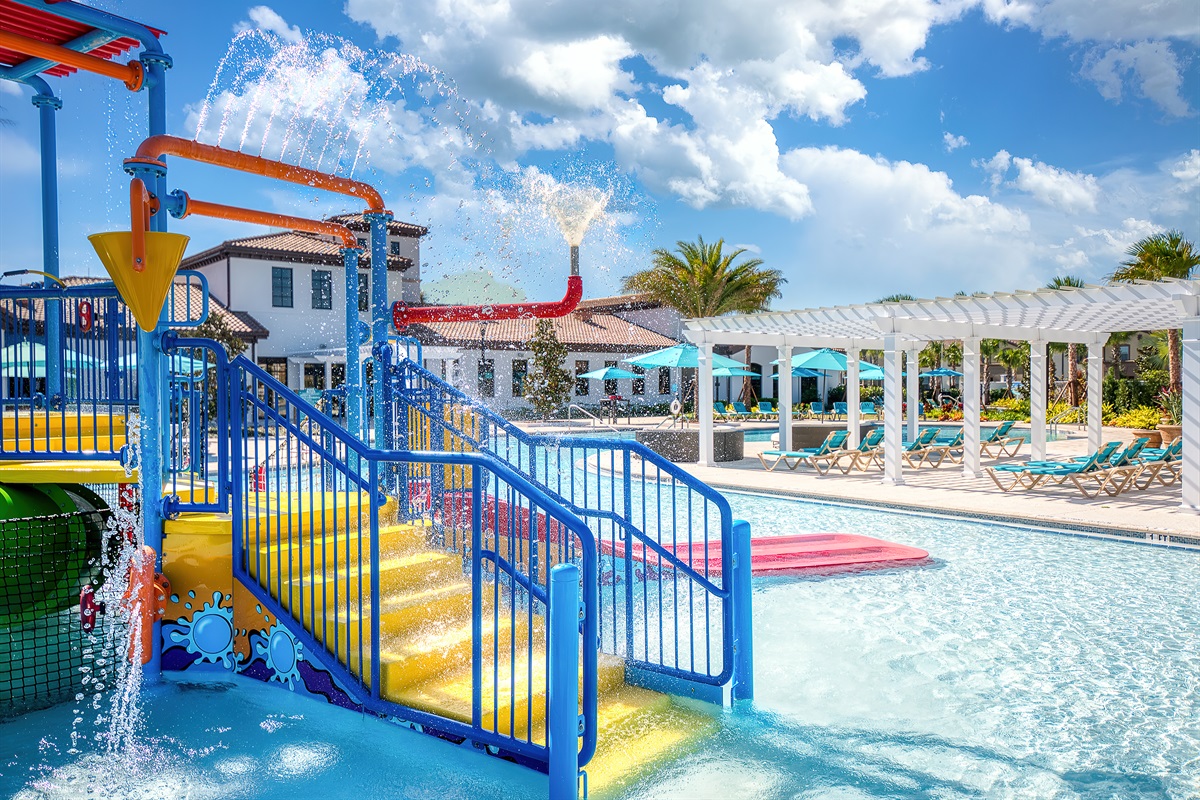 Windsor at Westside Clubhouse Pool