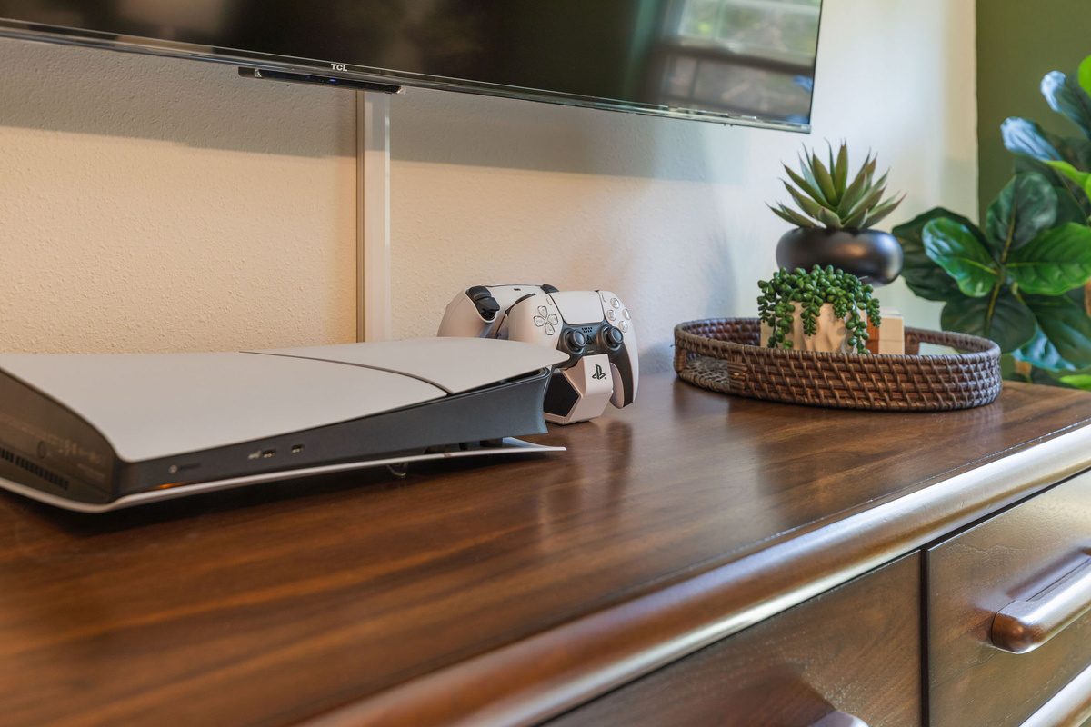 PS5 in the upper level bedroom