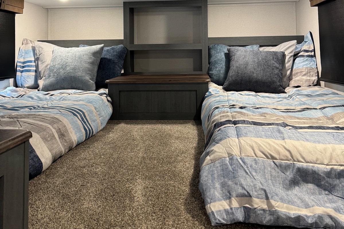 Loft with two more twin beds