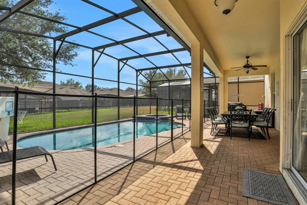 Screened pool with spacious Lanai