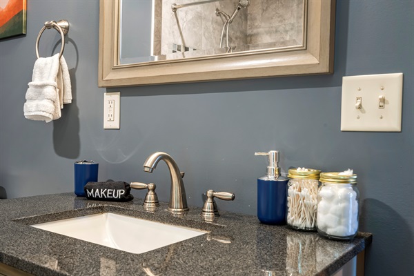 Enjoy the convenience of a main floor bathroom paired with the indulgence of a jacuzzi tub.
