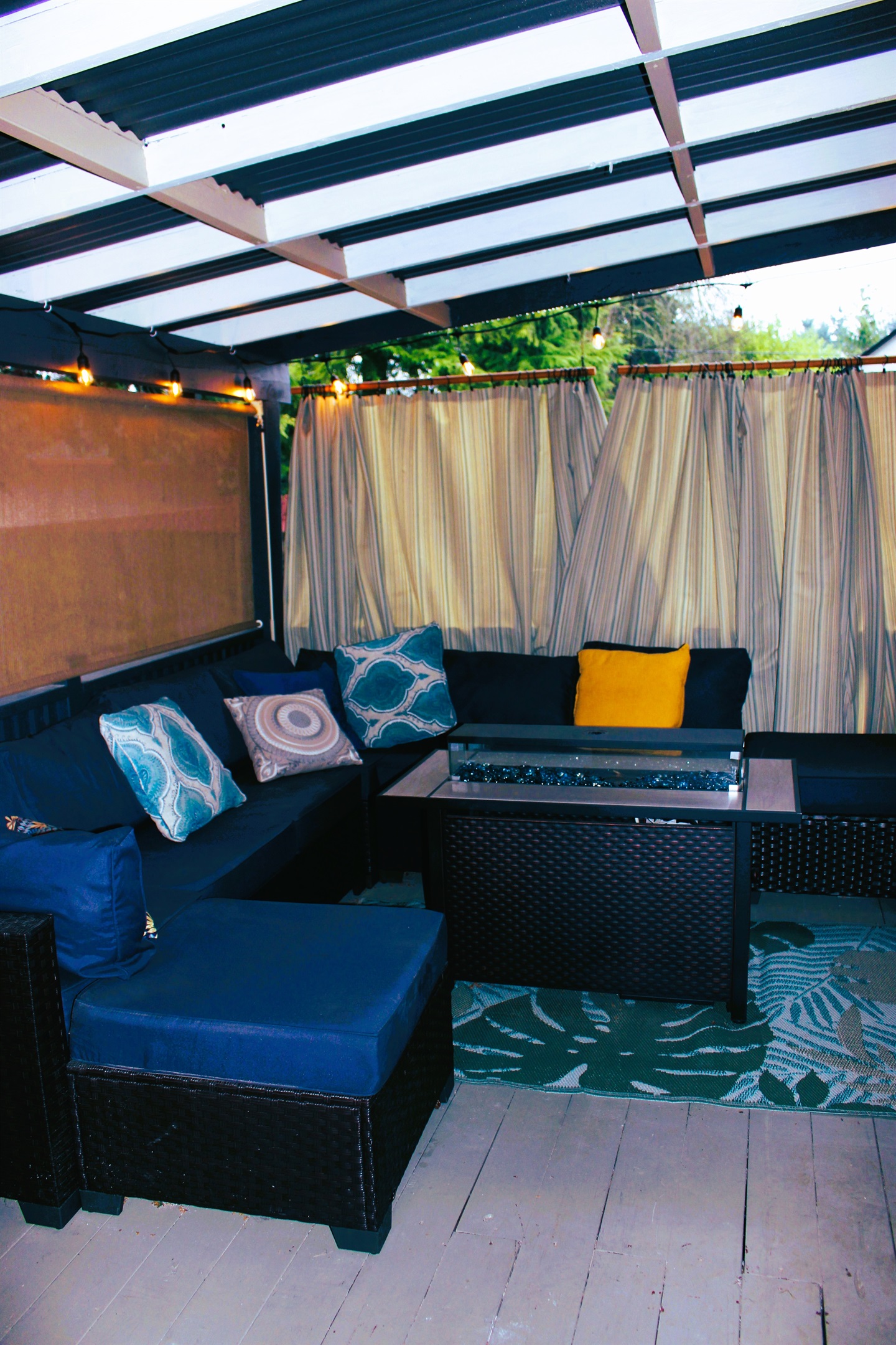 Side/ back porch seating area