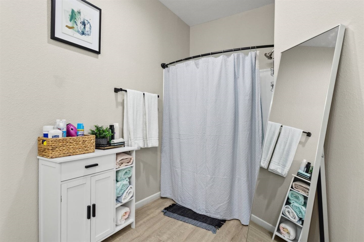 Desert Gem; 1BR Condo Near Stadium & Westgate — Desert Gem; 1BR Condo Near Stadium & Westgate, Phoenix, Arizona — photo 18