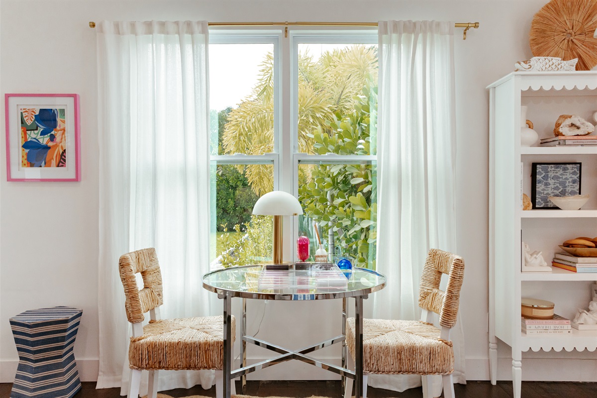 The parlor is tastefully designed for your comfort, from the Ralph Lauren accent pillows to lighting, decoration and comfortable seating.