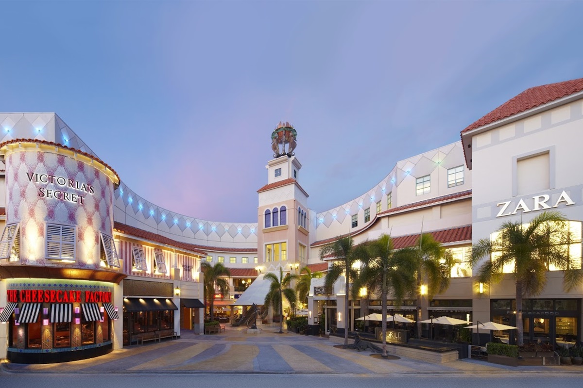 Aventura Hall