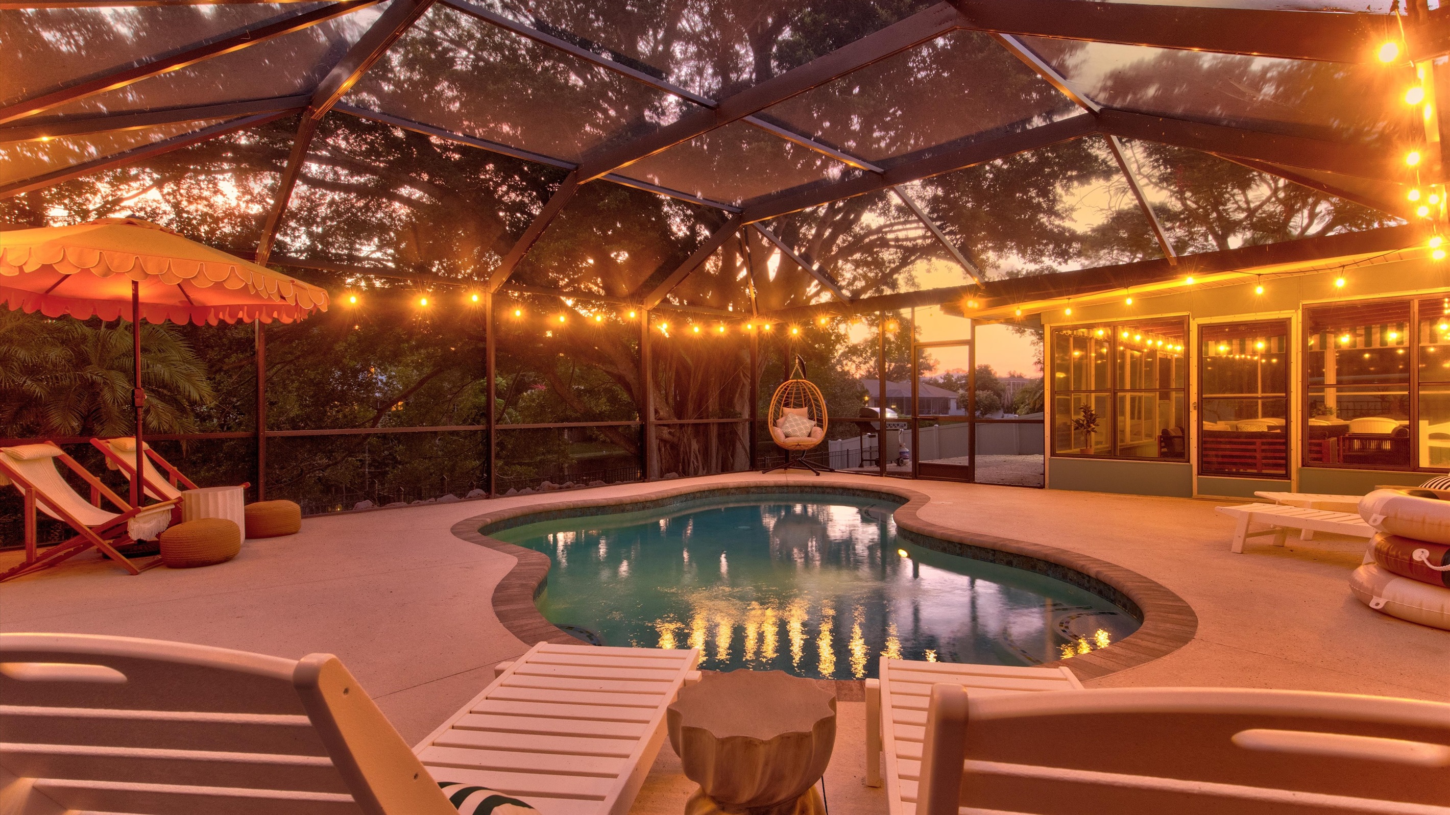 Welcome to Lakeshore! Experience resort-style evenings without leaving your home.