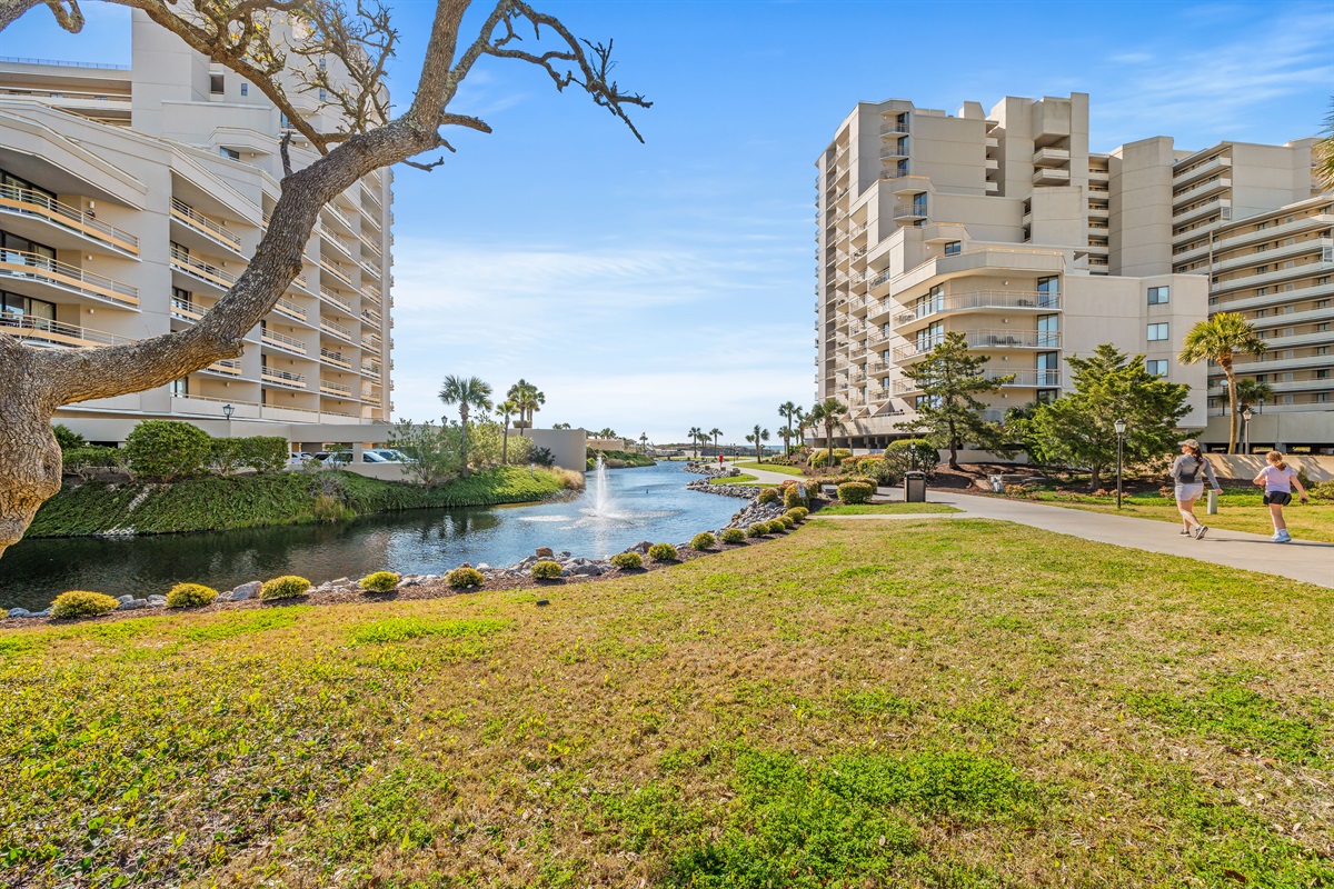 Duck Pond & Fountain