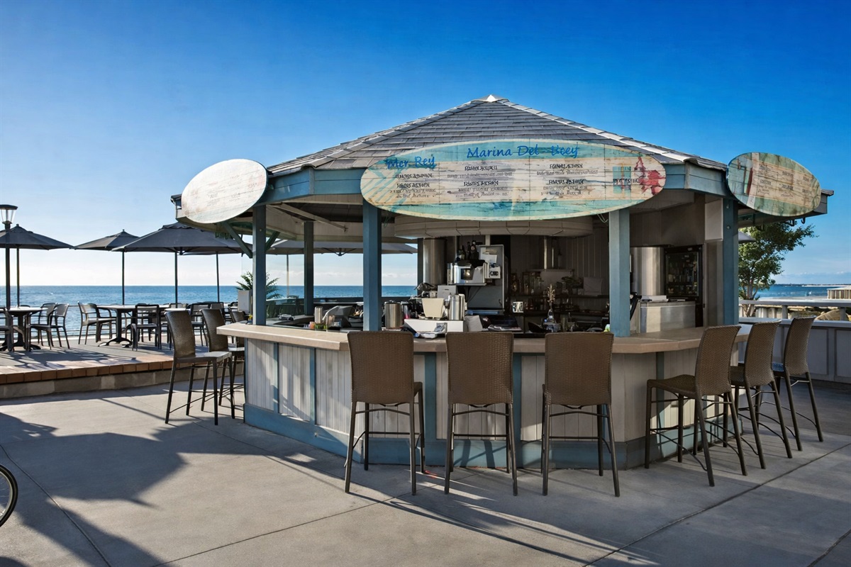 Tiki Bar vibes steps from Pinnacle Tower.