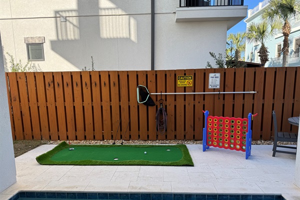 Putting Green and Tic-Tac-Toe