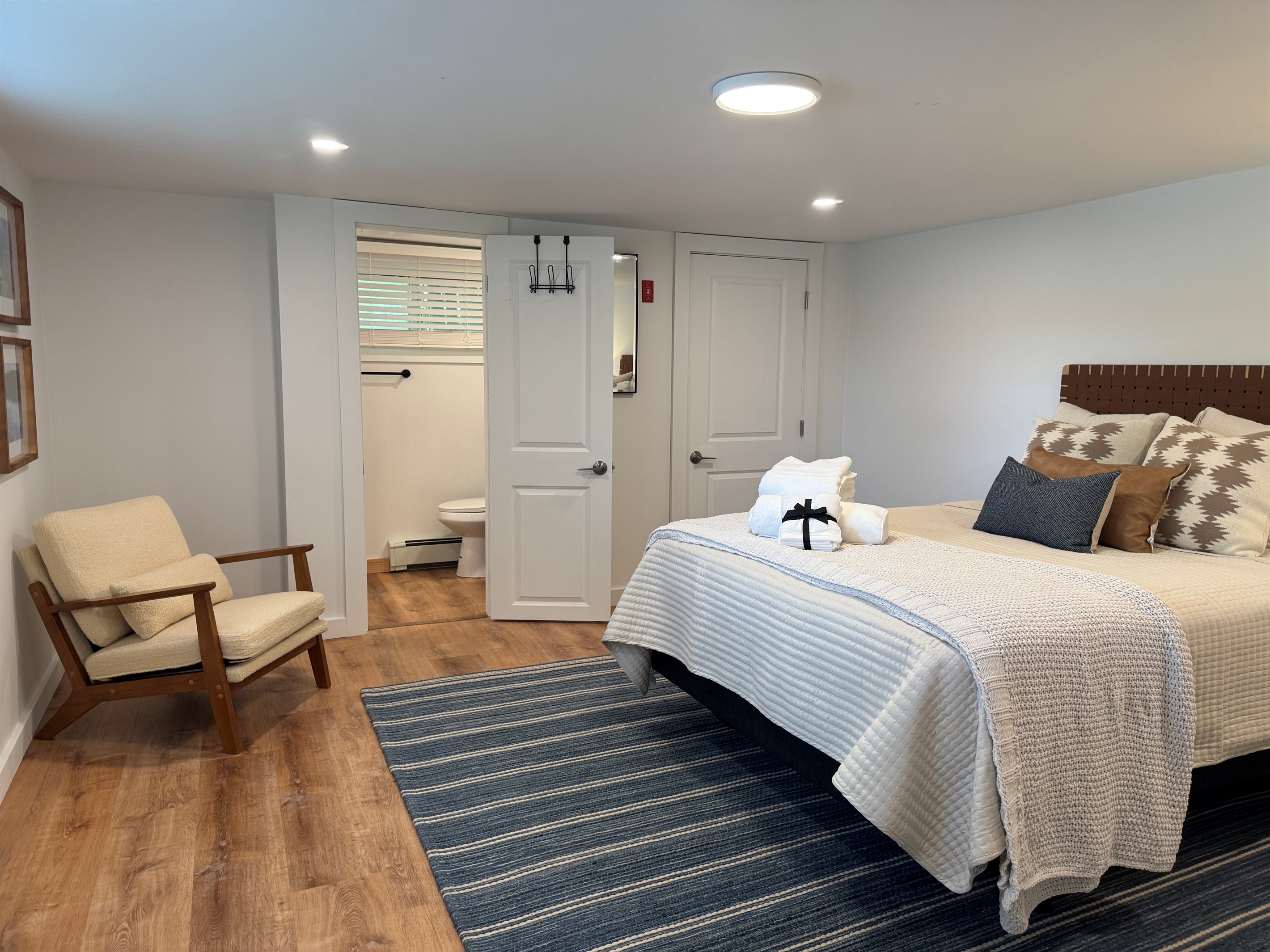 Lower level Queen bedroom with ensuite bath