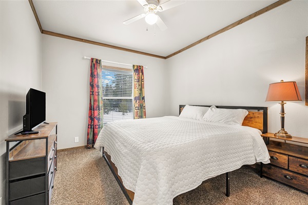 King bedroom 2 with TV for channel streaming