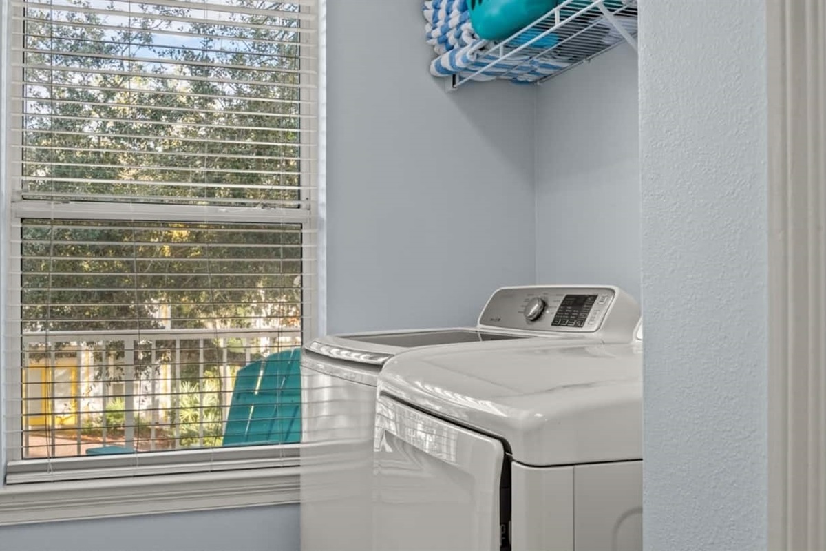 Full laundry room, plus pool and beach towels supplied.