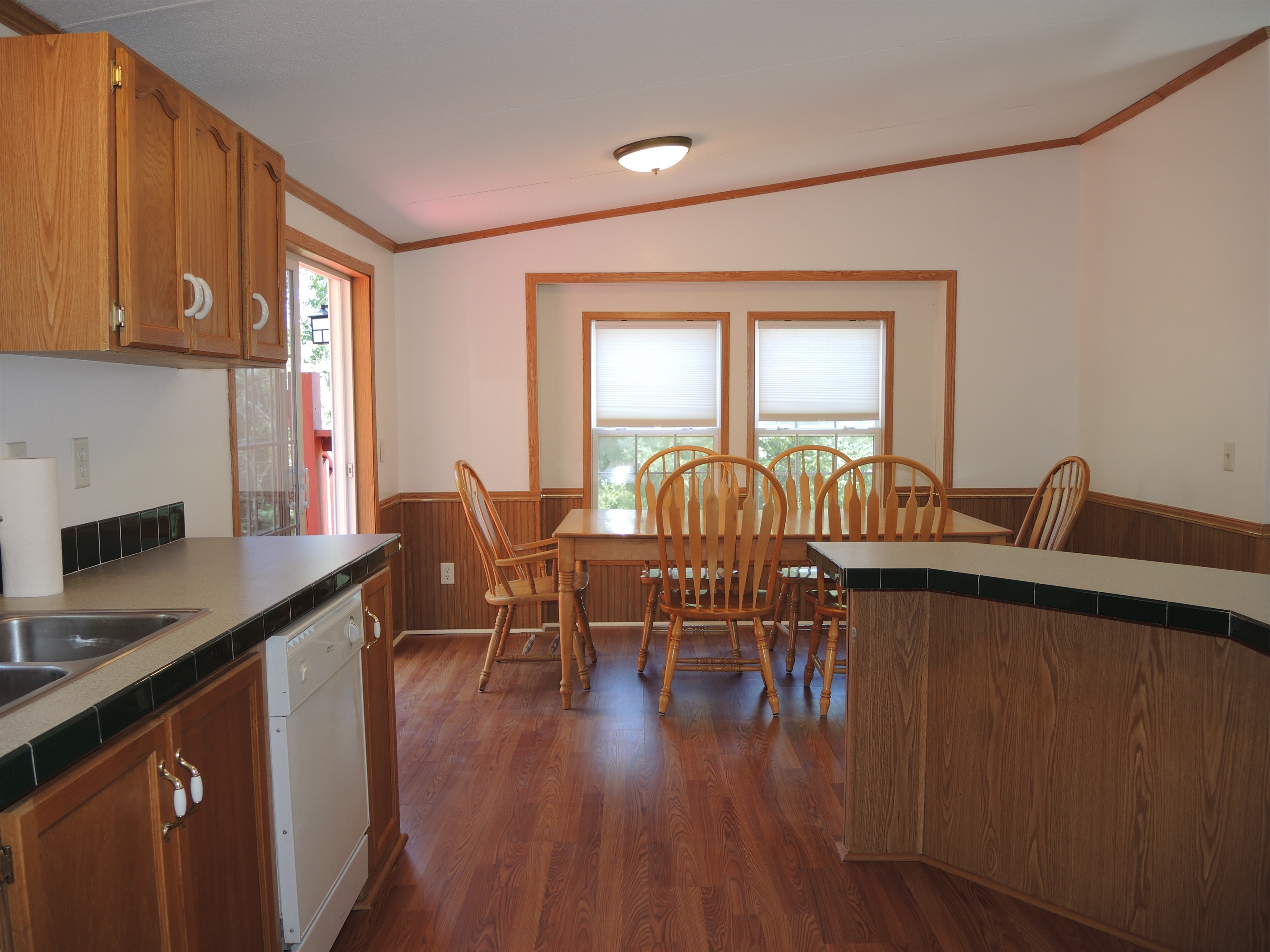 Kitchen and dining area