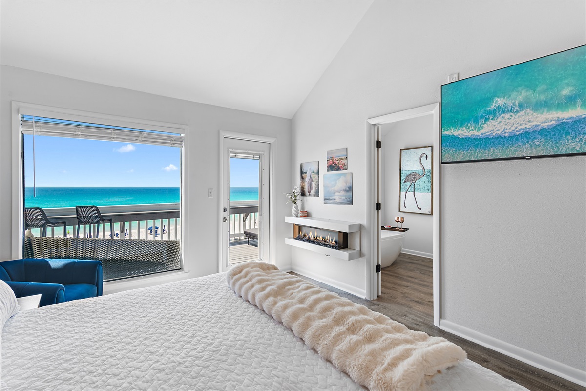 3rd Floor - Bedroom 1: Master Bedroom with King bed, Gulf Views, ensuite Remodeled Bathroom with Gulf View soaker tub and walk in shower, Private Balcony, Smart TV