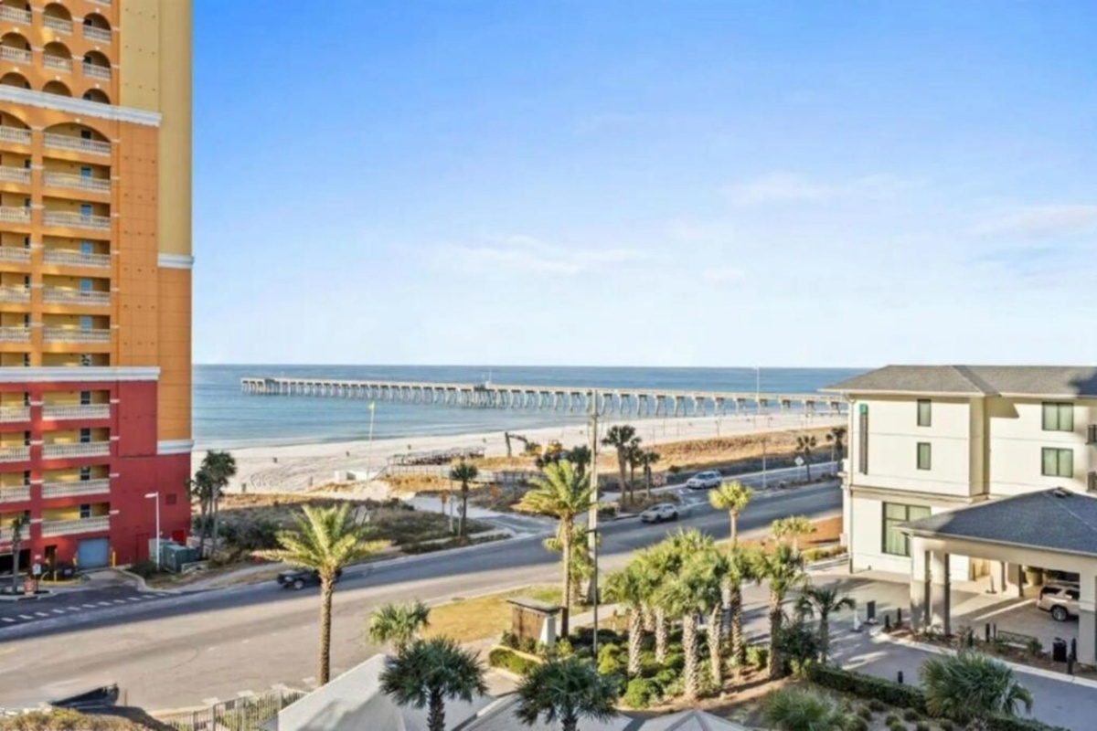 Balcony view - Gulf and the pier